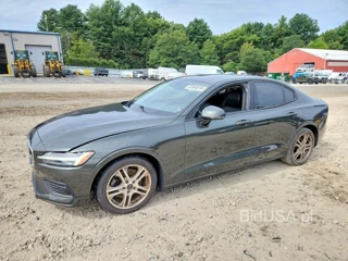VOLVO S60 T5 MOMENTUM