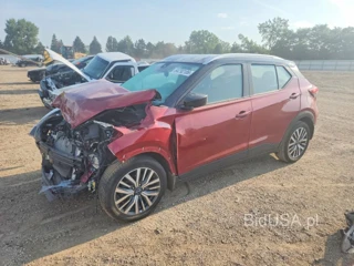 NISSAN KICKS SV