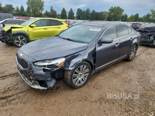 KIA CADENZA PREMIUM