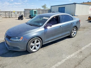 VOLKSWAGEN JETTA BASE