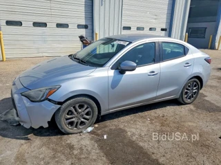 TOYOTA YARIS LE