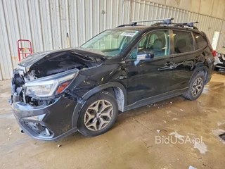SUBARU FORESTER PREMIUM