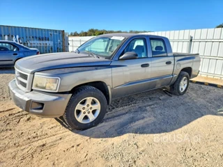 DODGE DAKOTA SLT