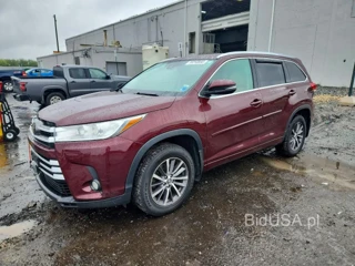 TOYOTA HIGHLANDER XLE