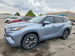 TOYOTA HIGHLANDER XLE