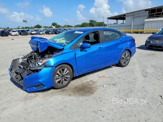 NISSAN VERSA SV