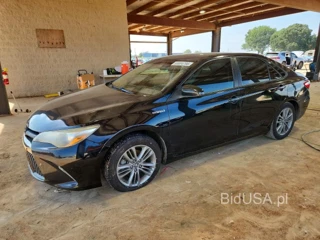 TOYOTA CAMRY HYBRID SE