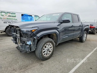 TOYOTA TACOMA SR5