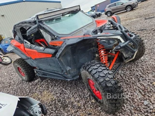 CAN-AM MAVERICK X3 DS TURBO