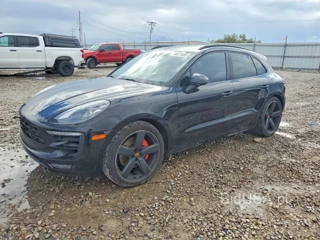 PORSCHE MACAN GTS