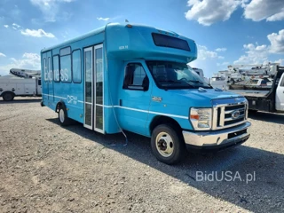 FORD ECONOLINE E450 SUPER DUTY CUTAWAY VAN