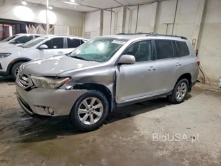TOYOTA HIGHLANDER SE