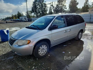 CHRYSLER TOWN & COUNTRY LX