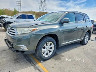 TOYOTA HIGHLANDER SE