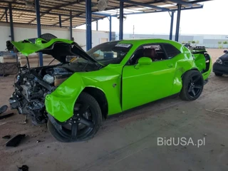 DODGE CHALLENGER SRT HELLCAT
