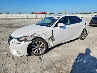 LEXUS IS 200T