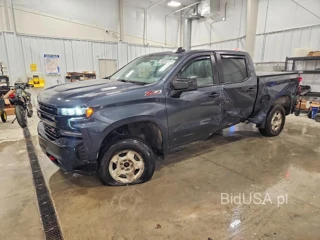 CHEVROLET SILVERADO K1500 LT TRAIL BOSS