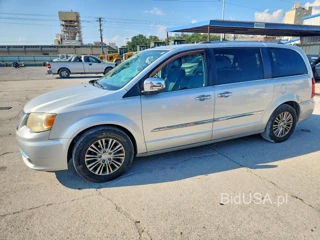 CHRYSLER TOWN & COUNTRY LIMITED