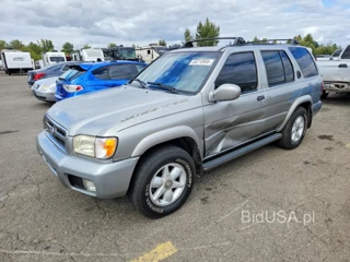 NISSAN PATHFINDER XE