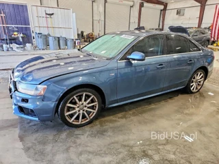 AUDI A4 PREMIUM PLUS S-LINE