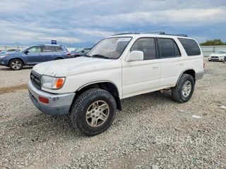 TOYOTA 4RUNNER SR5