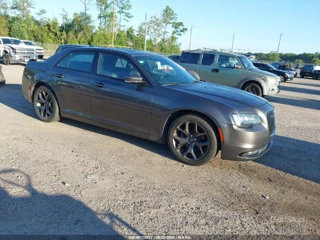 CHRYSLER CHRYSLER 300