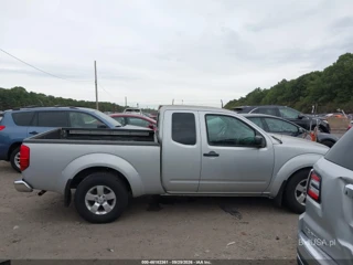NISSAN NISSAN FRONTIER SV