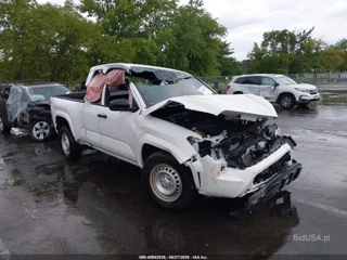 TOYOTA TOYOTA TACOMA SR
