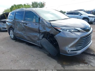 TOYOTA TOYOTA SIENNA PLATINUM