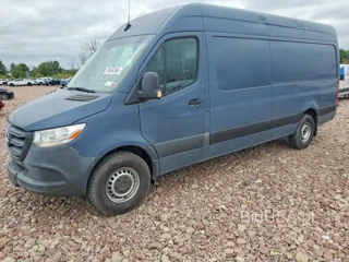 MERCEDES-BENZ SPRINTER 2500/3500