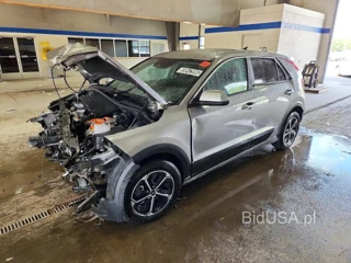 KIA NIRO LX