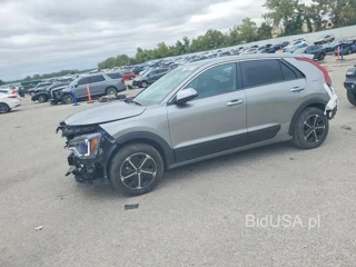 KIA NIRO LX