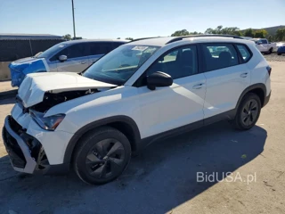 VOLKSWAGEN TAOS S