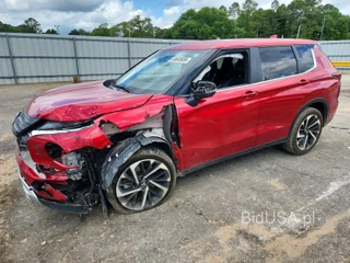 MITSUBISHI OUTLANDER SE