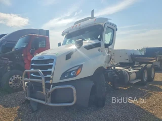 FREIGHTLINER CASCADIA 126