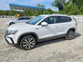 VOLKSWAGEN TAOS SE