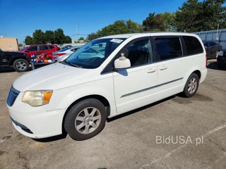 CHRYSLER TOWN & COUNTRY TOURING