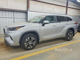 TOYOTA HIGHLANDER XLE