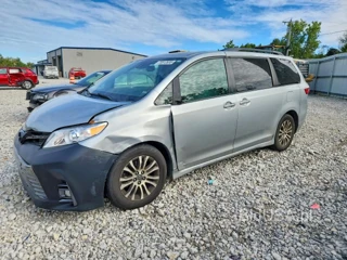 TOYOTA SIENNA XLE 8-PASSENGER