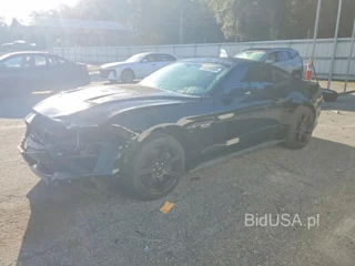 FORD MUSTANG GT