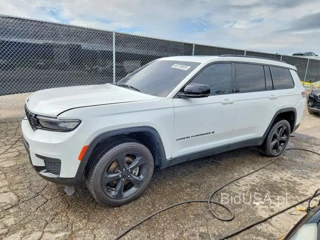 JEEP GRAND CHEROKEE L LAREDO