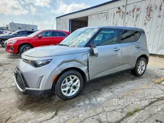 KIA SOUL S