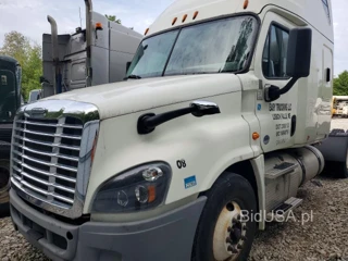 FREIGHTLINER CASCADIA 125 SLEEPER CAB"