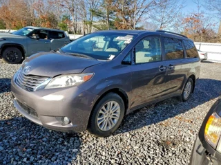 TOYOTA SIENNA XLE