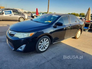 TOYOTA CAMRY HYBRID XLE