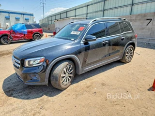 MERCEDES-BENZ GLB 250