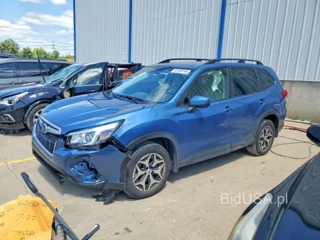 SUBARU FORESTER PREMIUM