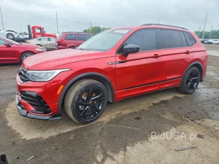 VOLKSWAGEN TIGUAN SE R-LINE BLACK