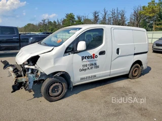 NISSAN NV200