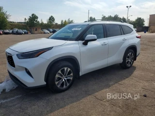 TOYOTA HIGHLANDER XLE